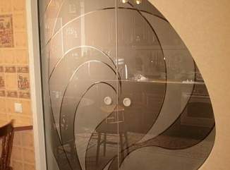 Арочные стеклянные двери в короткие сроки с гарантией завода производителя – примеры наших работ